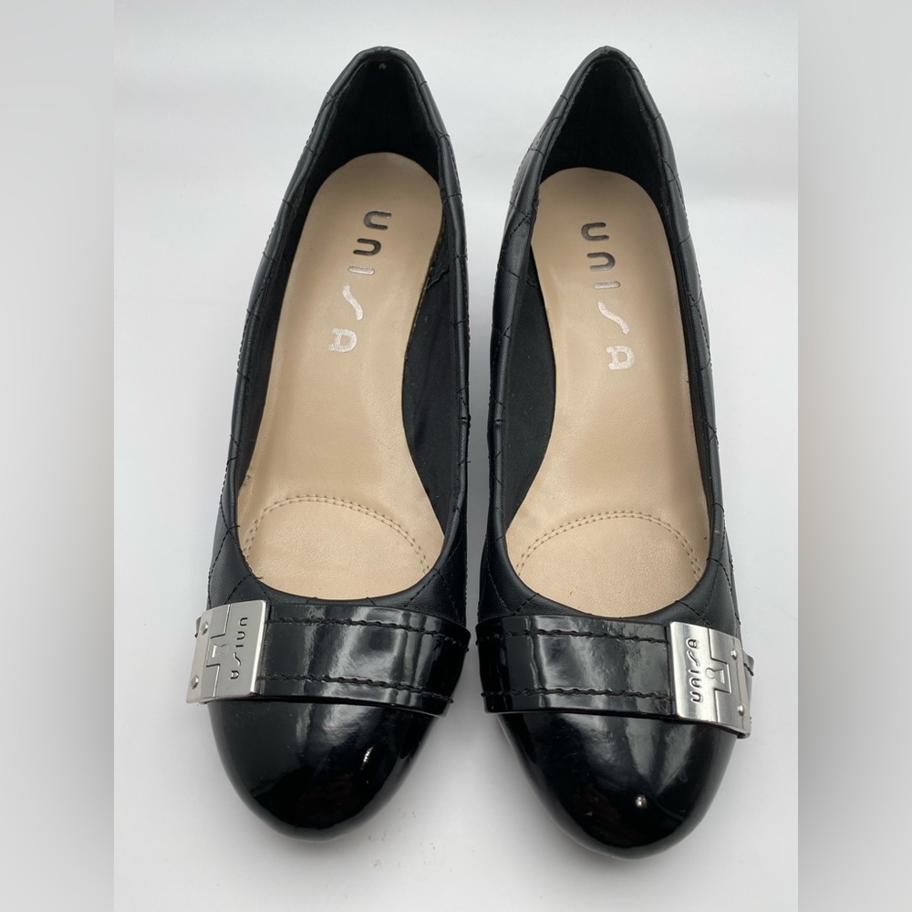 Unisa Black Quilted Wedge Pumps Patent Cap Toe Silver Buckle Size 8M